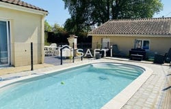 Saint-Quentin-De-Baron, Aquitaine 33750