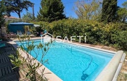 Pertuis, Provence-Alpes-Côte d'Azur 84120