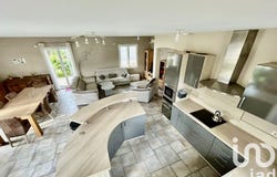 Romilly-sur-Seine, Grand Est 10100