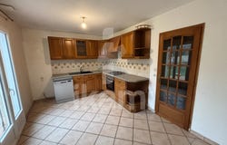 Champlay, Yonne 89300