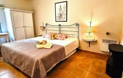 Saumane-De-Vaucluse, Provence-Alpes-Côte d'Azur 84800
