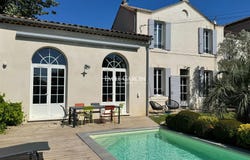 Salon-de-Provence, Provence-Alpes-Côte-d'Azur 13300