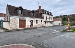 Luzille, Centre 37150