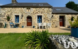 Callac, Brittany 22160