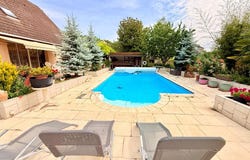 Joigny, Burgundy 89300