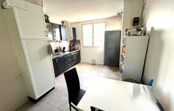 DIJON, Bourgogne-Franche-Comté 21000