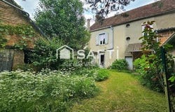 Saint-Amand-En-Puisaye, Bourgogne 58310