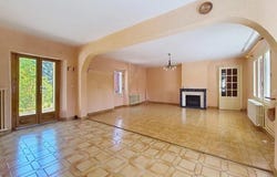 Sens, Bourgogne-Franche-Comté 89100