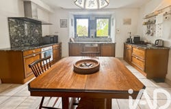 Évron, Pays de la Loire 53600