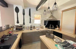 Saint-Saturnin-lès-Apt, Provence-Alpes-Côte-d'Azur 84490