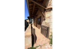 Azé, Bourgogne-Franche-Comté 71260