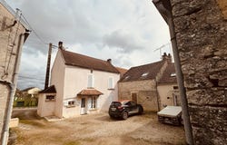 Massangis, Burgundy 89440