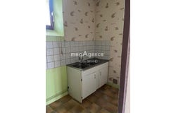 Laval, Pays de la Loire 53000
