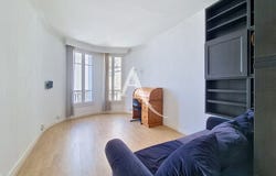 PARIS, Île-de-France 75011
