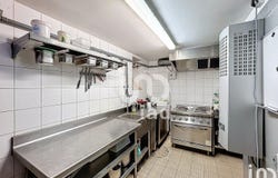 MANDRES-LES-ROSES, Île-de-France 94520