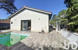 Charly, Auvergne-Rhône-Alpes 69390