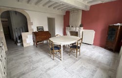 Saint-Jean-d'Angély, Charente-Maritime 17400