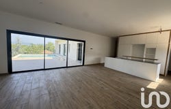 Allègre-les-Fumades, Occitanie 30500
