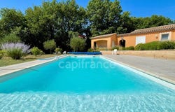 Lauris, Provence-Alpes-Côte-d'Azur 84360