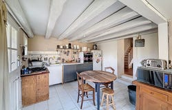 Couesmes, Centre 37330