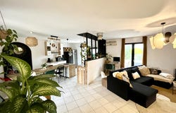 Aigues-Vives, Languedoc-Roussillon 34210
