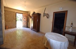 Roquemaure, Languedoc-Roussillon 30150