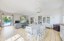 Vayres, Gironde 33870