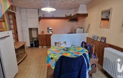 Ancy-le-Franc, Bourgogne-Franche-Comté 89160