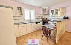 Lanhouarneau, Brittany 29430