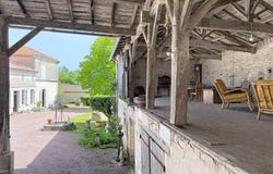 Salignac-sur-Charente, Nouvelle-Aquitaine 17800