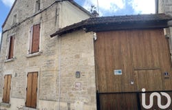 Nuits, Bourgogne-Franche-Comté 89390