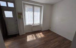 Laval, Pays de la Loire 53000