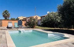 MILHAUD, Languedoc-Roussillon 30540