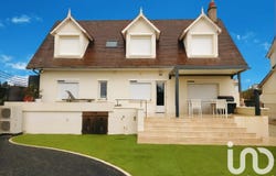 Sully-sur-Loire, Centre-Val de Loire 45600