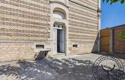 Troyes, Aube 10000
