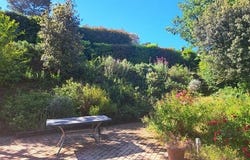 NANS LES PINS, Provence-Alpes-Côte d'Azur 83860