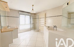Saint-Étienne, Auvergne-Rhône-Alpes 42100