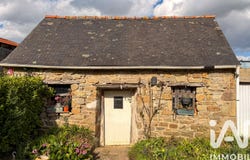 Plouaret, Brittany 22420