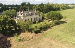 Longué-Jumelles, Pays de la Loire 49160