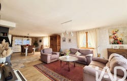 Renwez, Grand Est 08150
