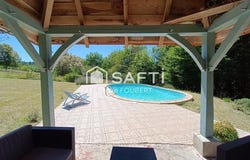 Saint-Leon-Sur-Vezere, Aquitaine 24290
