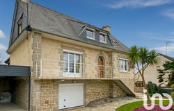 Lamballe, Brittany 22400
