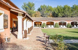 Roussillon, Provence-Alpes-Côte d'Azur 84220