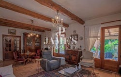 Saint-Etienne-du-Grès, Provence-Alpes-Côte-d'Azur 13103