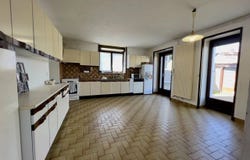 Vienne, Auvergne-Rhône-Alpes 38200