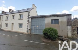 Lanhouarneau, Brittany 29430