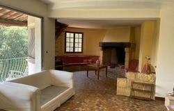 Nimes, Languedoc-Roussillon 30900