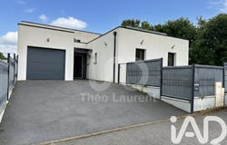 Locminé, Brittany 56500