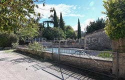 Cabrières-d'Avignon, Provence-Alpes-Côte-d'Azur 84220