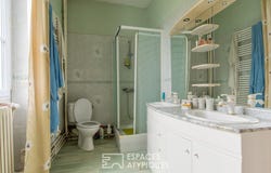 NEUILLE, Pays de la Loire 49680